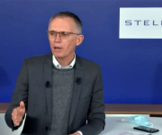 Live Webcast de Carlos Tavares, CEO da Stellantis, no CES 2022