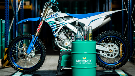 MOTOREX é oficialmente o novo parceiro lubrificante da TM RACING