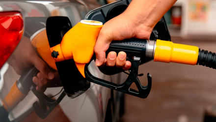 Combustíveis podem cair cerca de 10 cêntimos na segunda-feira. Veja as previsões