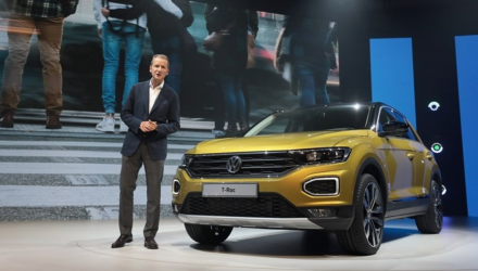Volkswagen poderá expandir produção para fora da Europa se guerra na Ucrânia continuar