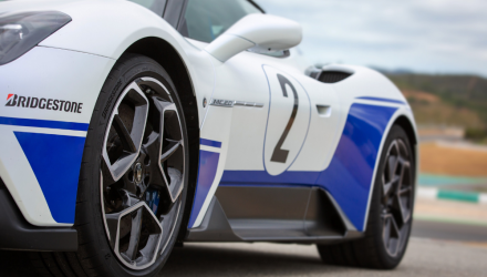 Bridgestone faz novo lançamento Potenza Race