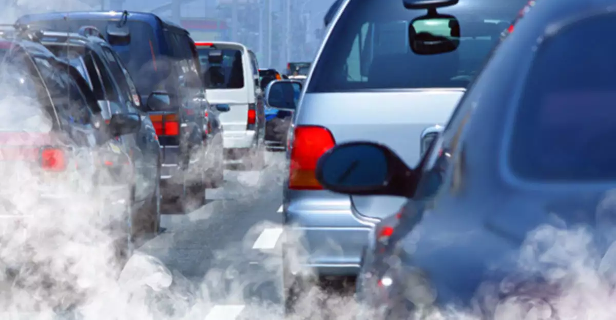 Governo confirma que quer adiar fim dos carros com emissões poluentes
