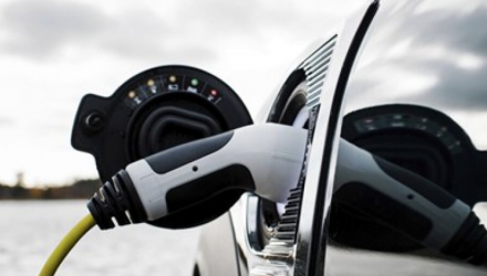 Procura de carros elétricos com uma subida de 20% ao ano até ao fim da década