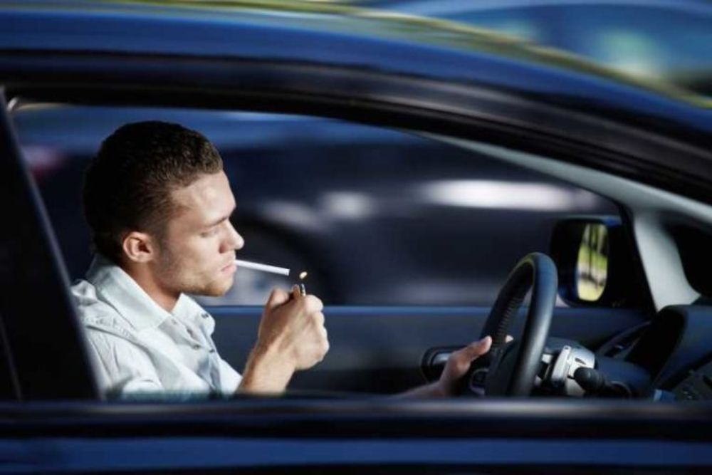 Portugal | Pode-se comer, fumar ou beber durante a condução?