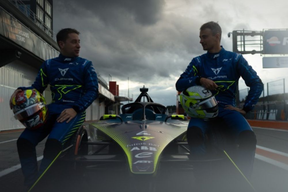 A equipa ABT CUPRA FE chega às pistas pela primeira vez com o novo carro da Fórmula E Gen3 em Valência