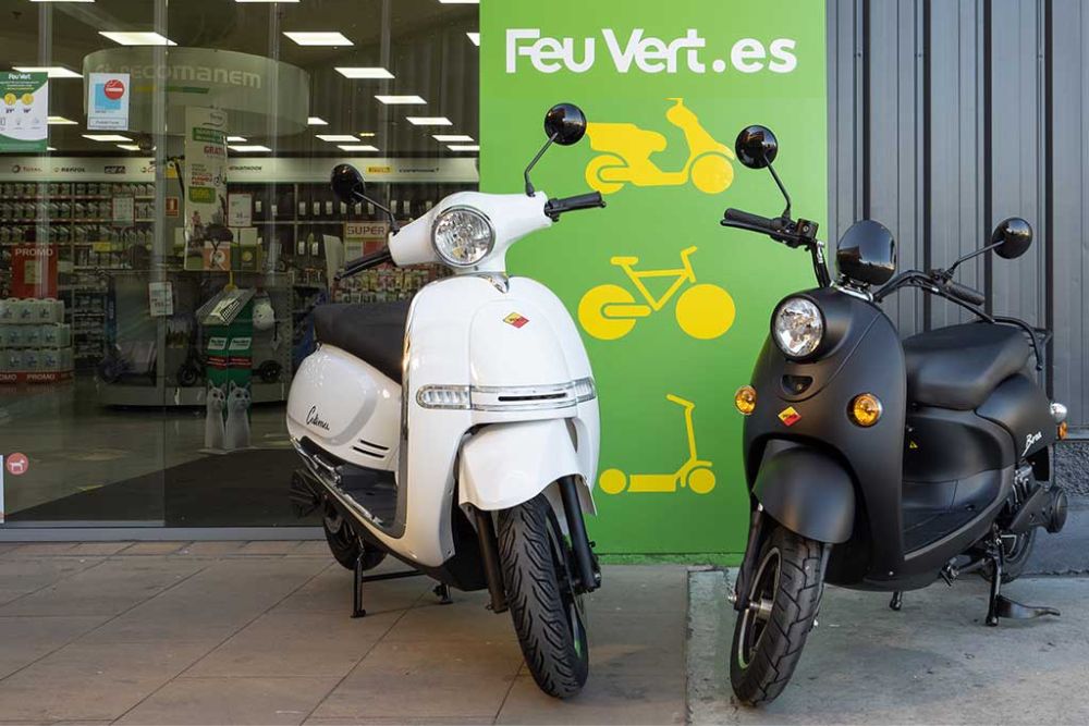 Feu Vert começa a vender motos eléctricas e acrescenta a marca Velca ao seu catálogo