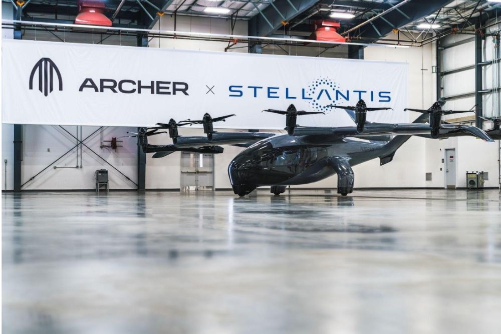 A Stellantis e a Archer promovem a estreia europeia da aeronave Midnight eVTOL no Paris Air Show de 2023