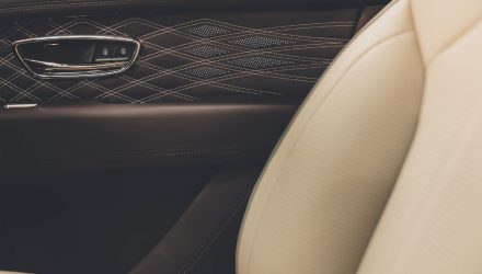 Bentley lança, em Monterey, couro Olive Tan, como etapa de processo de sustentabilidade