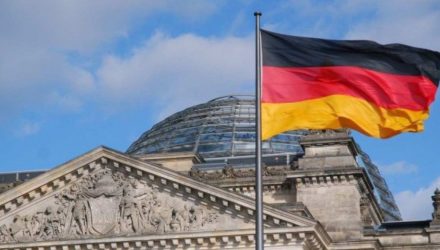 Produção industrial da Alemanha cai 1,7% em junho face ao mesmo mês de 2022
