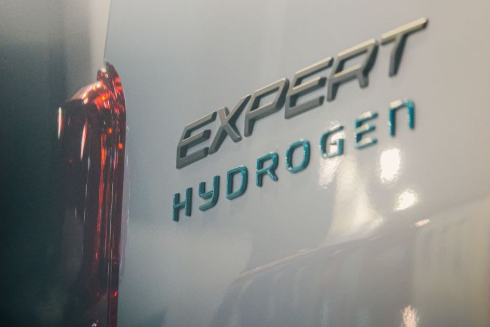 Stellantis Pro One inicia entrega de veículos Hydrogen à Hysetco, o líder europeu em mobilidade a hidrogénio