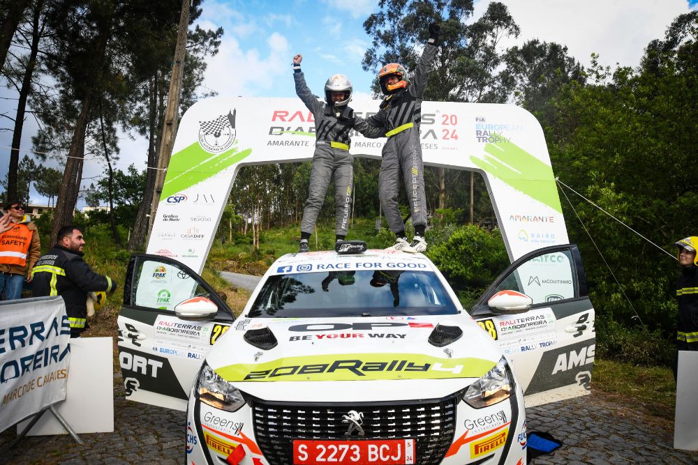 Hugo Lopes e Magda Oliveira impõem a sua lei nos dois troféus da Peugeot e também no CRP/2rm | rali terras d’aboboreira